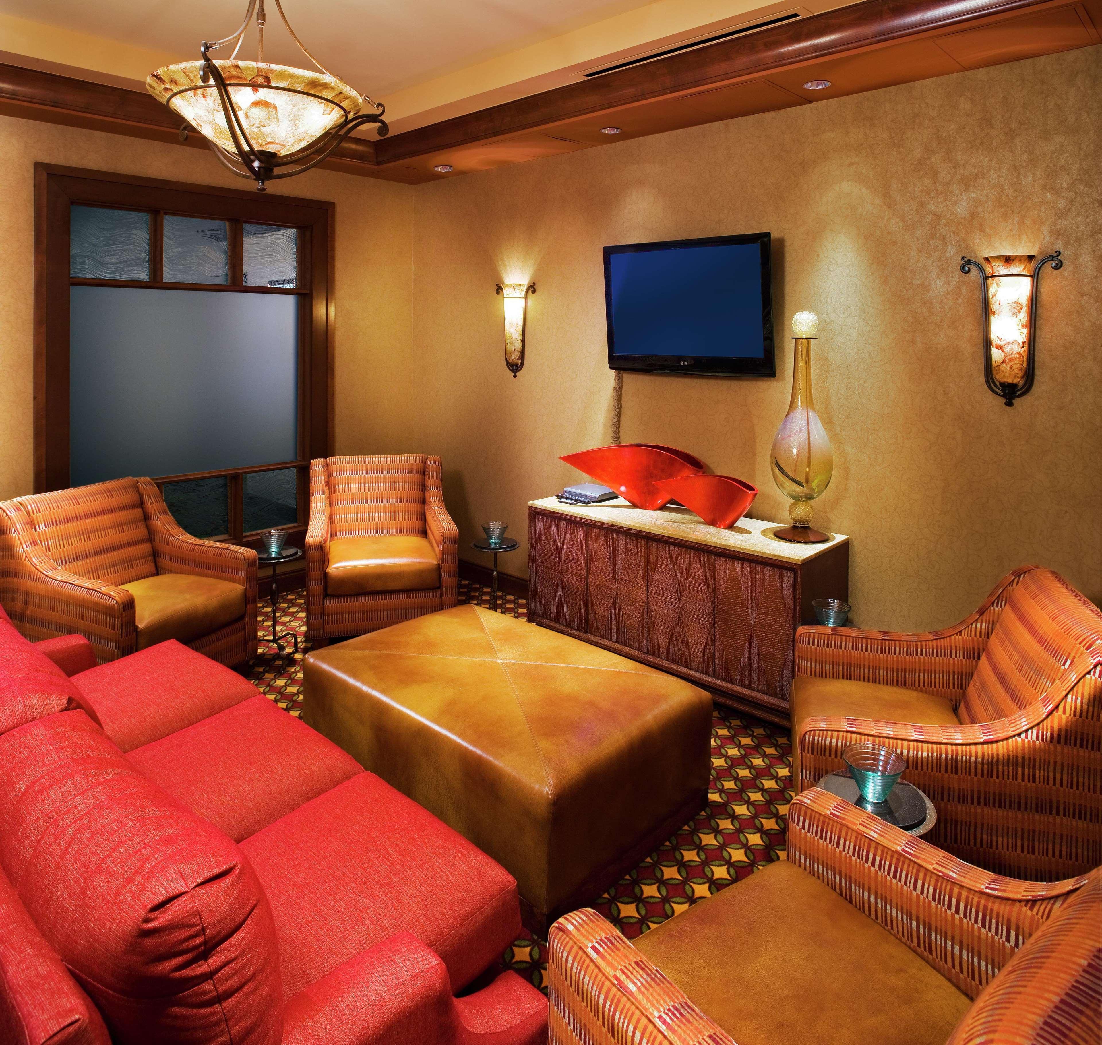 Embassy Suites By Hilton Norman Hotel & Conference Center Esterno foto