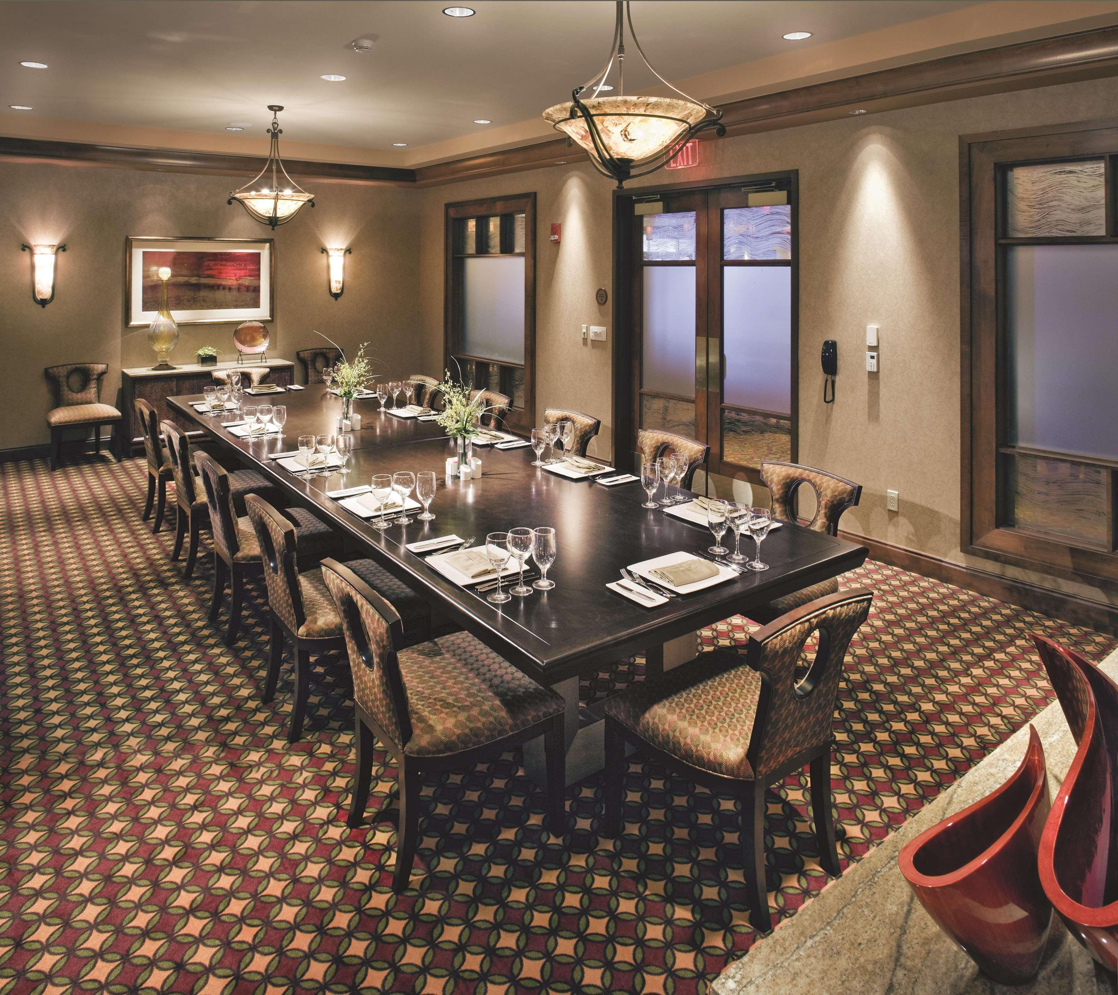 Embassy Suites By Hilton Norman Hotel & Conference Center Esterno foto