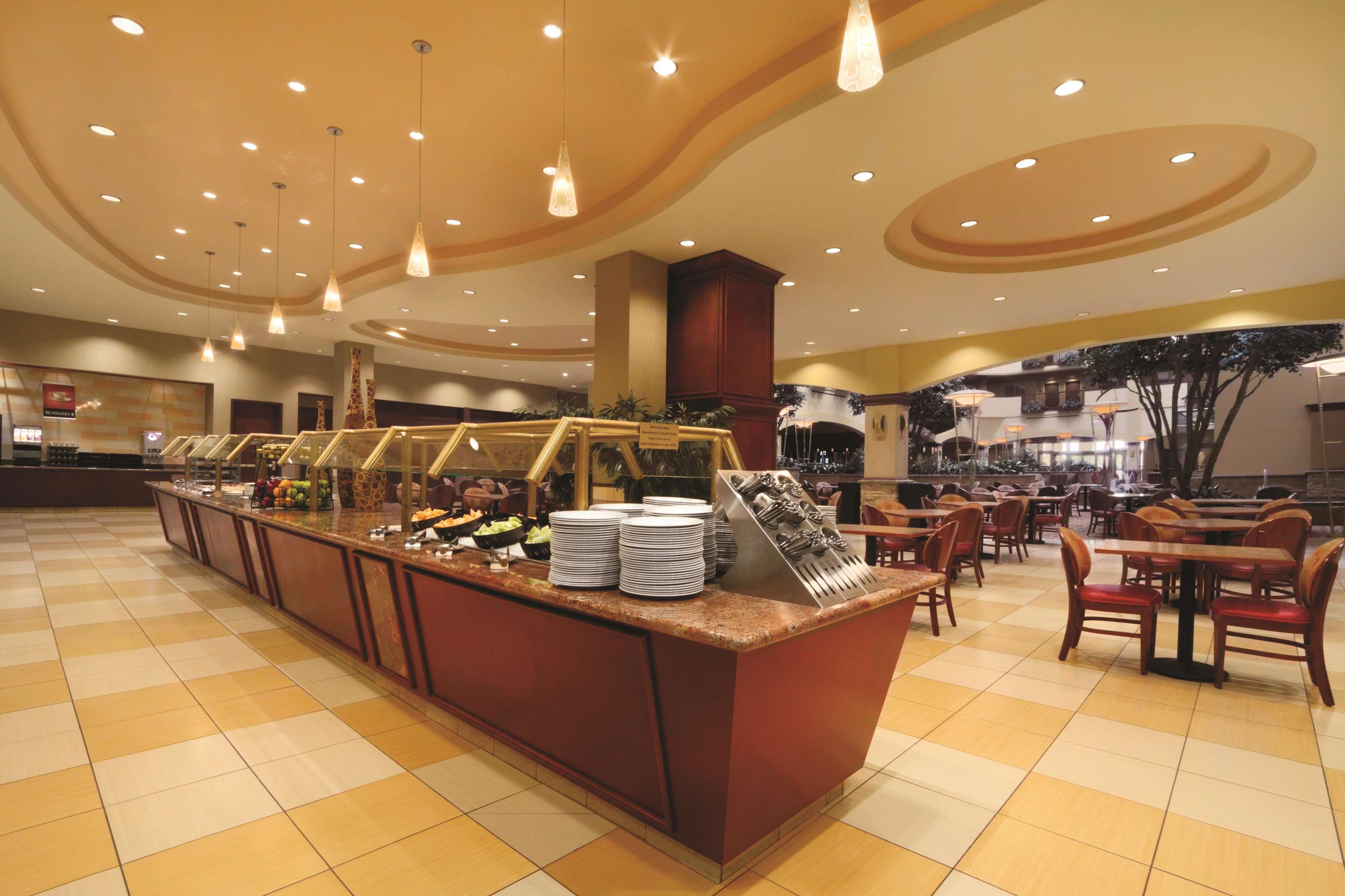 Embassy Suites By Hilton Norman Hotel & Conference Center Ristorante foto