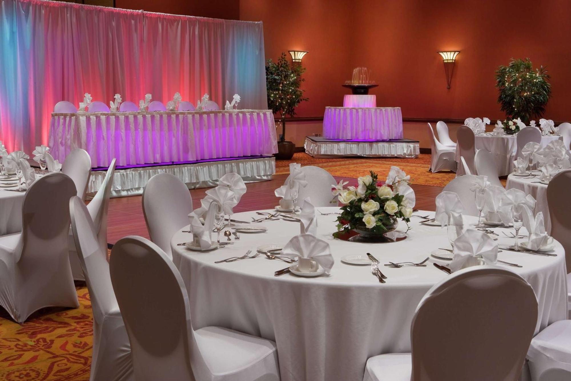 Embassy Suites By Hilton Norman Hotel & Conference Center Esterno foto